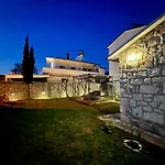 بيت للعطل House 